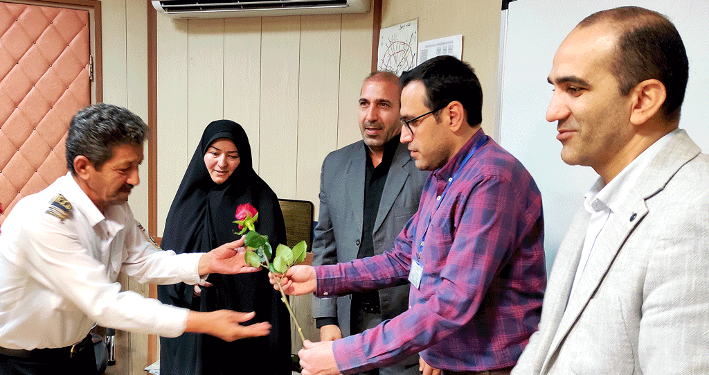 تجلیل از مسئول و پرسنل حراست بیمارستان امام خمینی(ره) اردبیل