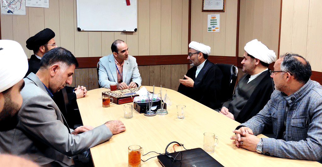 دیدار مسئول نهاد نمایندگی مقام معظم رهبری در دانشگاه علوم پزشکی اردبیل با رئیس بیمارستان امام خمینی(ره) اردبیل