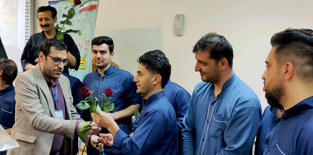 برگزاری جلسه صمیمی با همکاران واحد خدماتی بیمارستان