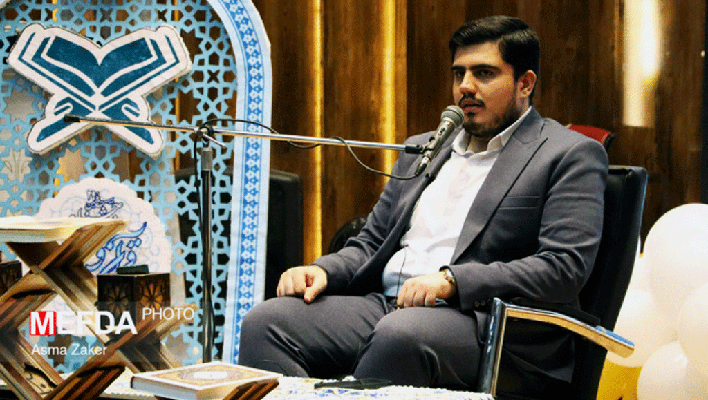 مراسم تجلیل از رتبه های برتر مرحله دانشگاهی بیست و نهمین جشنواره قران و عترت