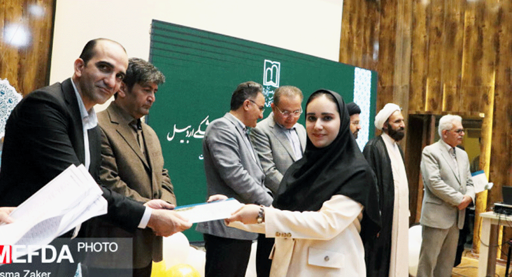 مراسم تجلیل از رتبه های برتر مرحله دانشگاهی بیست و نهمین جشنواره قران و عترت