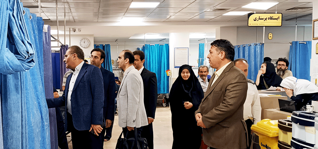 بازدید شبانگاهی رئیس دانشگاه علوم پزشکی از بیمارستان امام خمینی(ره) اردبیل