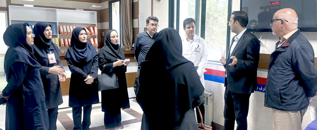 بازدید معاون درمان دانشگاه از درمانگاه های سرپایی بیمارستان
