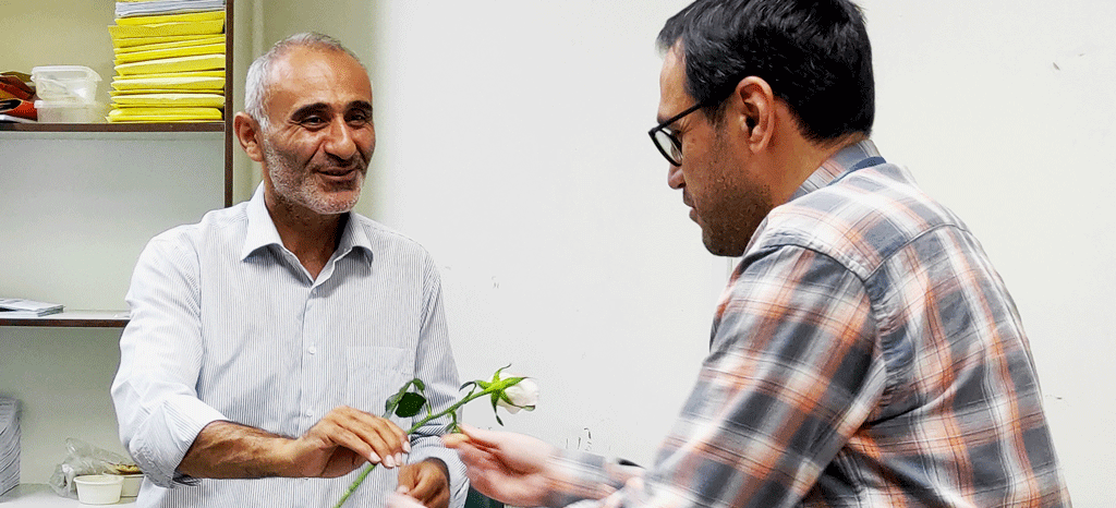 تجلیل از کارکنان بیمارستان بمناسبت روز کارمند