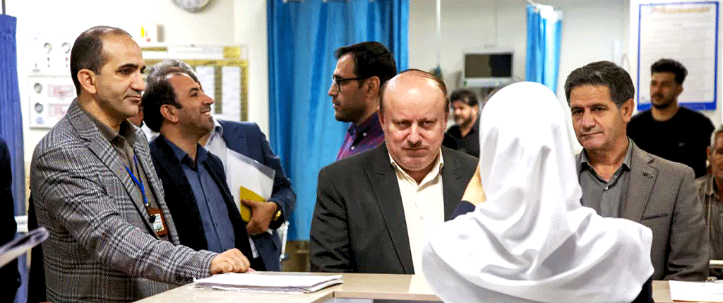 بازدید رئیس مرکز توسعه سازمان و تحول اداری وزارت بهداشت از بیمارستان