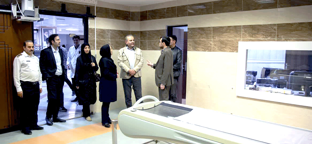 بازدید رئیس دانشگاه از بخش های مختلف بیمارستان امام خمینی(ره) اردبیل