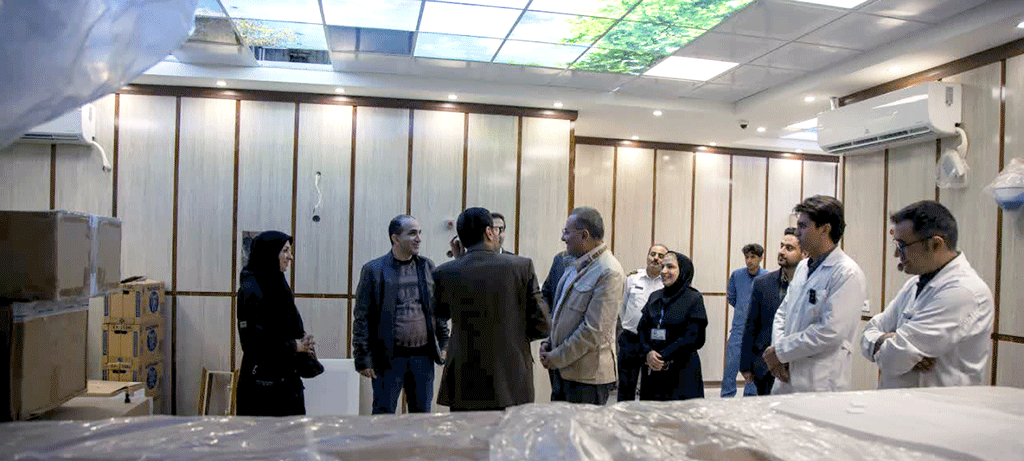 بازدید رئیس دانشگاه از بخش های مختلف بیمارستان امام خمینی(ره) اردبیل