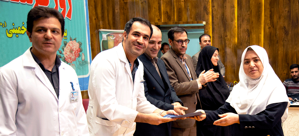 برگزاری مراسم گرامیداشت روز پرستار در بیمارستان