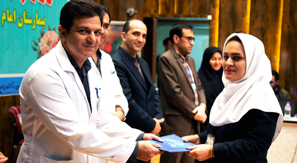 برگزاری مراسم گرامیداشت روز پرستار در بیمارستان