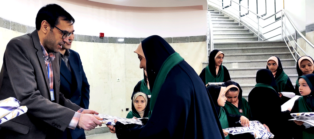 برگزاری مراسم گرامیداشت روز پرستار در بیمارستان