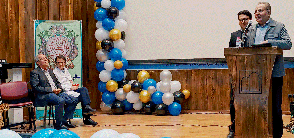 تجلیل از سه پزشک پیشکسوت متخصص داخلی استان