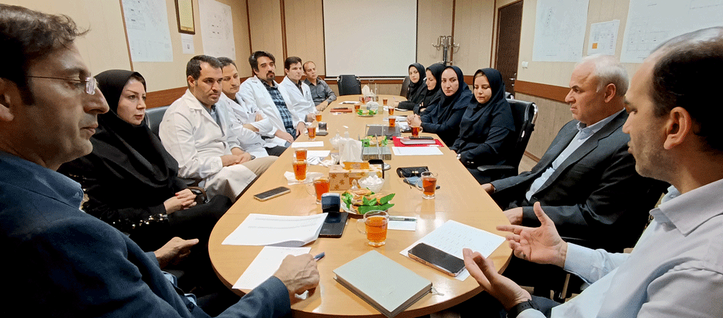 برگزاری جلسه دانشگاهی تعالی خدمات اورژانس بیمارستان امام خمینی(ره) اردبیل