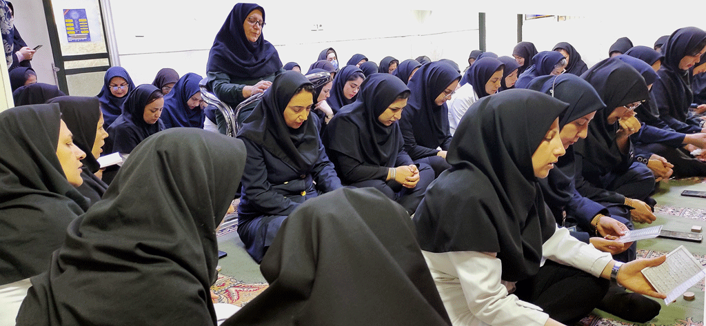 برگزاری مراسم عزاداری و قرائت دعای پرفیض زیارت عاشورا در سالروز شهادت حضرت فاطمه زهرا(س)