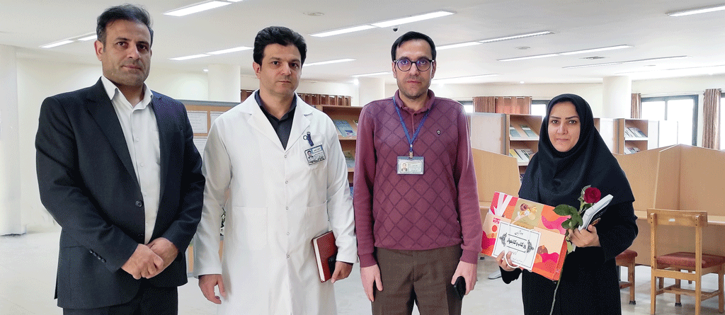 تقدیر و قدردانی از کارشناس کتابخانه بیمارستان به مناسبت هفته کتاب ، کتابخوانی و کتابداری