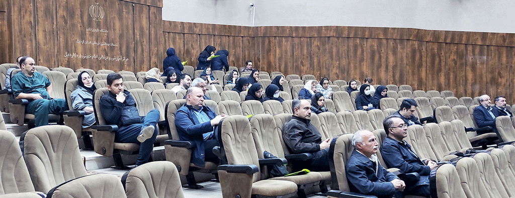 برگزاری سمینار دو روزه تازه های کوید19 در سالن همایش بیمارستان امام خمینی(ره) اردبیل