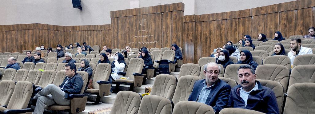 برگزاری سمینار دو روزه تازه های کوید19 در سالن همایش بیمارستان امام خمینی(ره) اردبیل