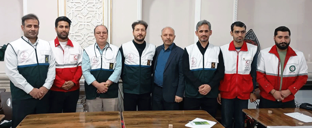 برپایی میز خدمت و ایستگاه سلامت در محل مصلی اردبیل