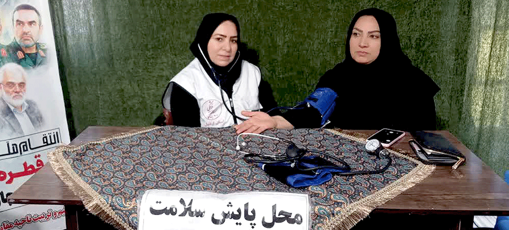 برپایی میز خدمت و ایستگاه سلامت در محل مصلی اردبیل