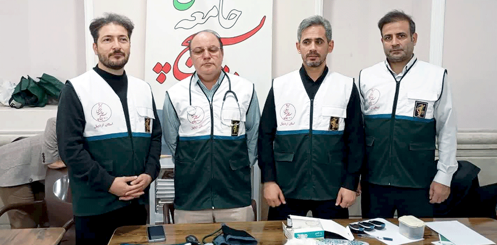 برپایی میز خدمت و ایستگاه سلامت در محل مصلی اردبیل
