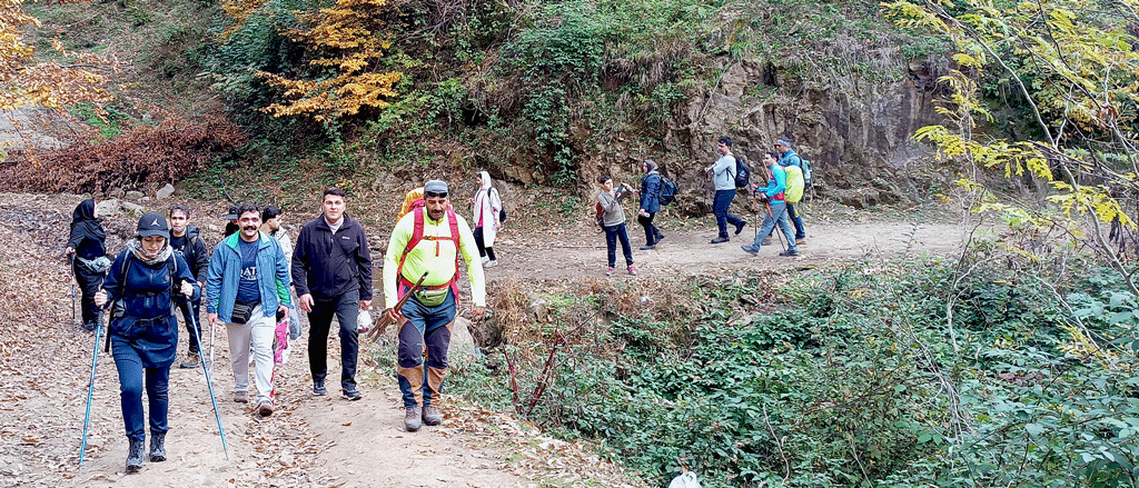 برگزاری اردوی فرهنگی ورزشی به مناسبت گرامیداشت هفته بسیج
