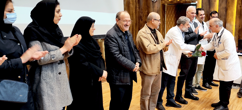 برگزاری مراسم گرامیداشت روز دانشجو در بیمارستان امام خمینی(ره) اردبیل