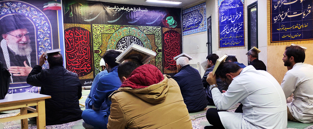 برگزاری مراسم احیاء شب قدر در نمازخانه بیمارستان امام خمینی(ره) اردبیل