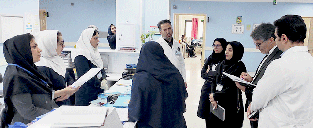 بازدید ارزیابان قرارگاه کرامت دانشگاه از بیمارستان امام خمینی(ره) اردبیل